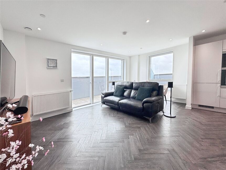 Main image of 2 bedroom Flat for sale, Regal Walk, Bexleyheath, DA6