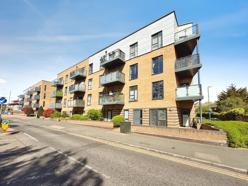 Main image of 2 bedroom Flat for sale, Sterling Road, Bexleyheath, DA7