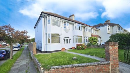 6 bedroom Semi Detached House for sale