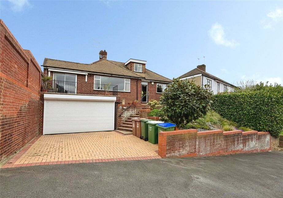 Main image of 4 bedroom Detached House for sale, Horsham Road, Bexleyheath, DA6