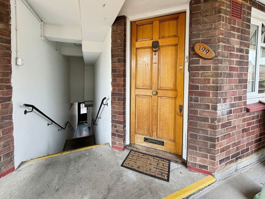 Main image of 2 bedroom Flat for sale, Broadway, Bexleyheath, DA6