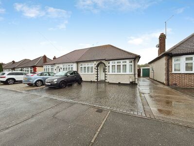 3 bedroom Semi Detached Bungalow for sale