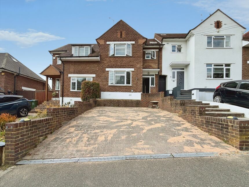 Main image of 4 bedroom Mid Terrace House for sale, Watling Street, Bexleyheath, DA6