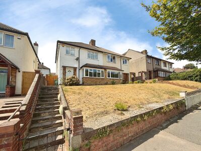 Midhurst Hill, 3 bedroom Semi Detached House for sale, &pound;500,000