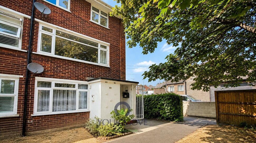 Main image of 2 bedroom Flat to rent, Bexley Lane, Crayford, Dartford, DA1