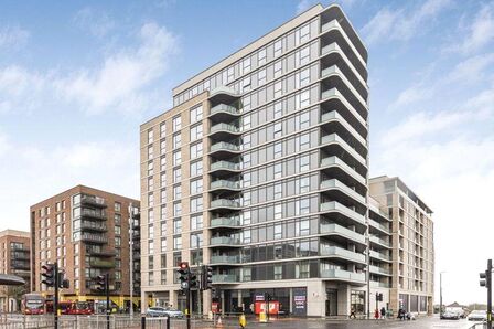 Regal Walk, 2 bedroom Flat for sale, &pound;375,000