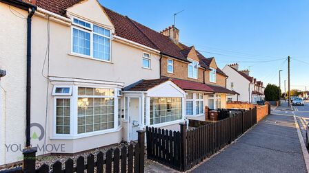 Maiden Lane, 4 bedroom Mid Terrace House to rent, &pound;2,500 pcm