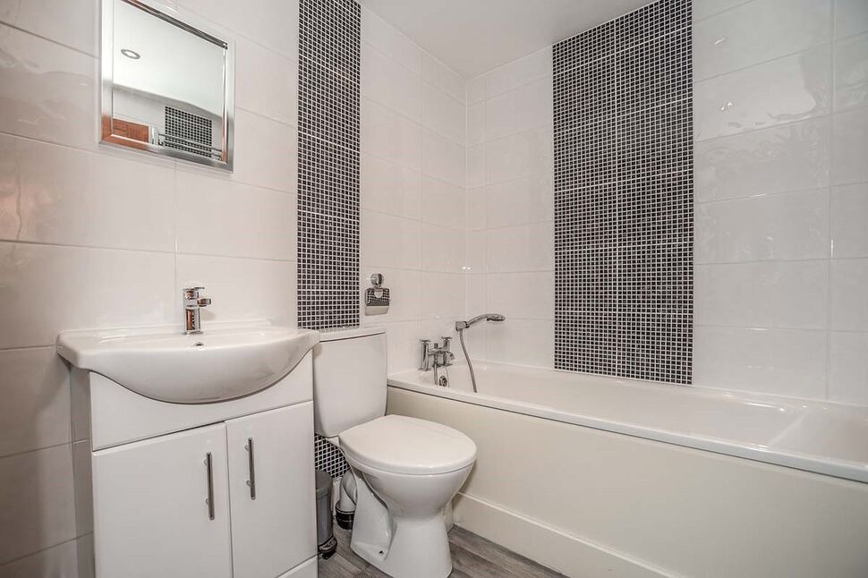 Family Bathroom / Shower / WC