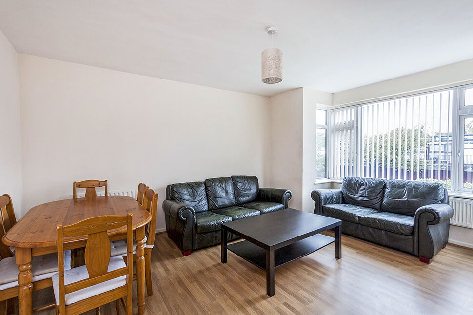 Main image of 2 bedroom Flat to rent, Westcombe Park Road, London, SE3
