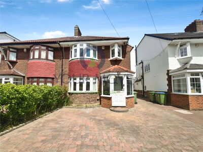 Wricklemarsh Road, 4 bedroom Semi Detached House to rent, £2,600 pcm