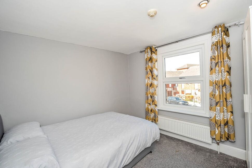Main image of 1 bedroom Mid Terrace Room to rent, St. Johns Park, London, SE3