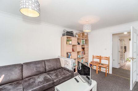 2 bedroom End Terrace House to rent