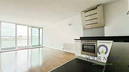 Argyll Road, 2 bedroom  Flat to rent, £2,200 pcm