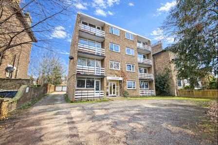 2 bedroom Detached Flat for sale