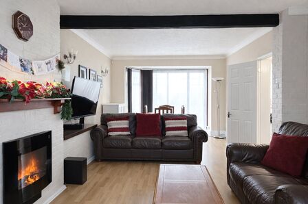 4 bedroom End Terrace House for sale