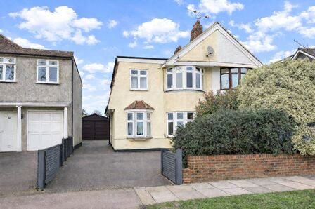 5 bedroom Semi Detached House for sale