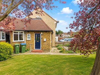 1 bedroom Mid Terrace House for sale