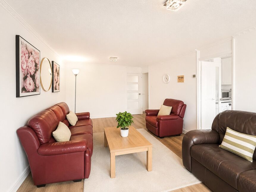 Main image of 2 bedroom Flat for sale, Plantagenet House, London, SE18