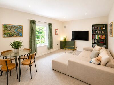 St. Johns Park, London, 1 bedroom Flat for sale, &pound;325,000