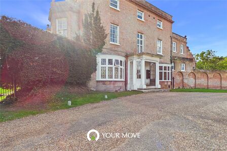 Norwich Road, 3 bedroom Detached Flat to rent, &pound;1,200 pcm