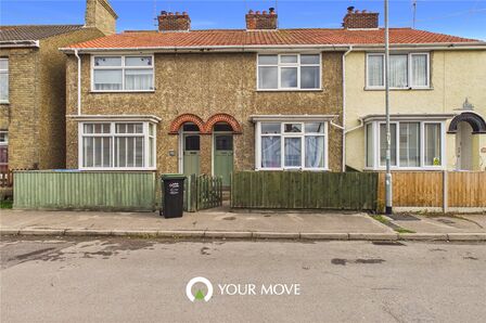 Rochester Road, 2 bedroom Mid Terrace House to rent, &pound;950 pcm