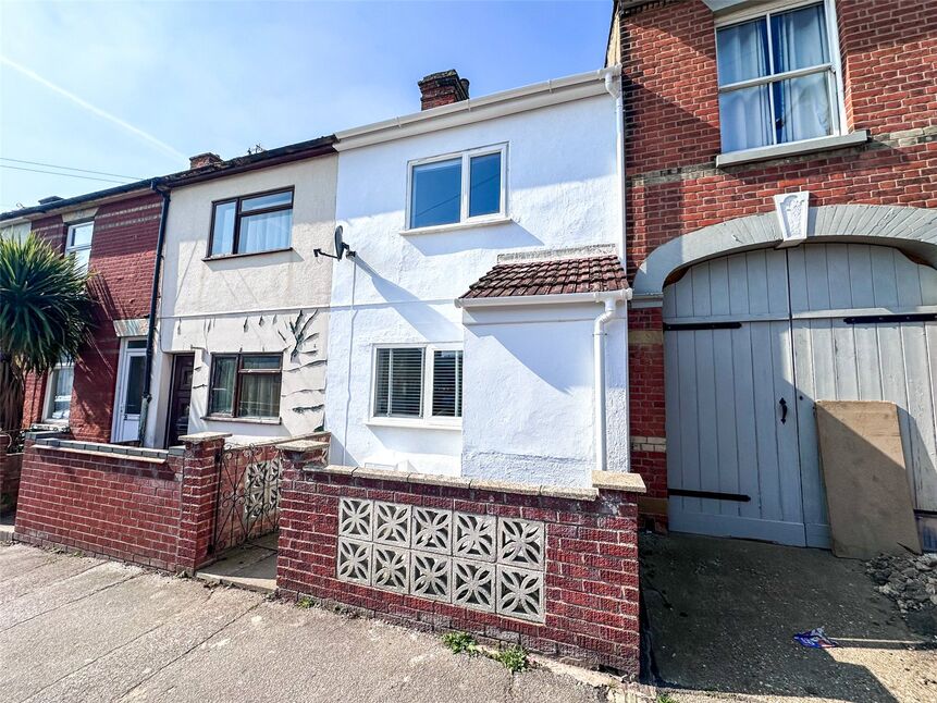 Main image of 3 bedroom Mid Terrace House to rent, Oxford Road, Lowestoft, Suffolk, NR32