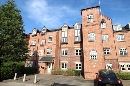 Friar Court, 2 bedroom  Flat for sale, £170,000
