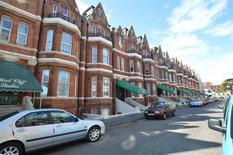 Main image of 1 bedroom Flat to rent, Durley Gardens, Dorset, BH2
