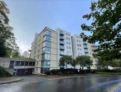 St Peters Road, 2 bedroom Flat to rent, &pound;1,295 pcm