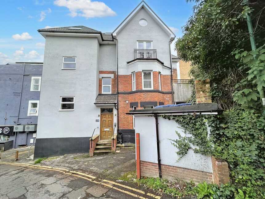 Main image of 1 bedroom Flat for sale, Wootton Mount, Dorset, BH1