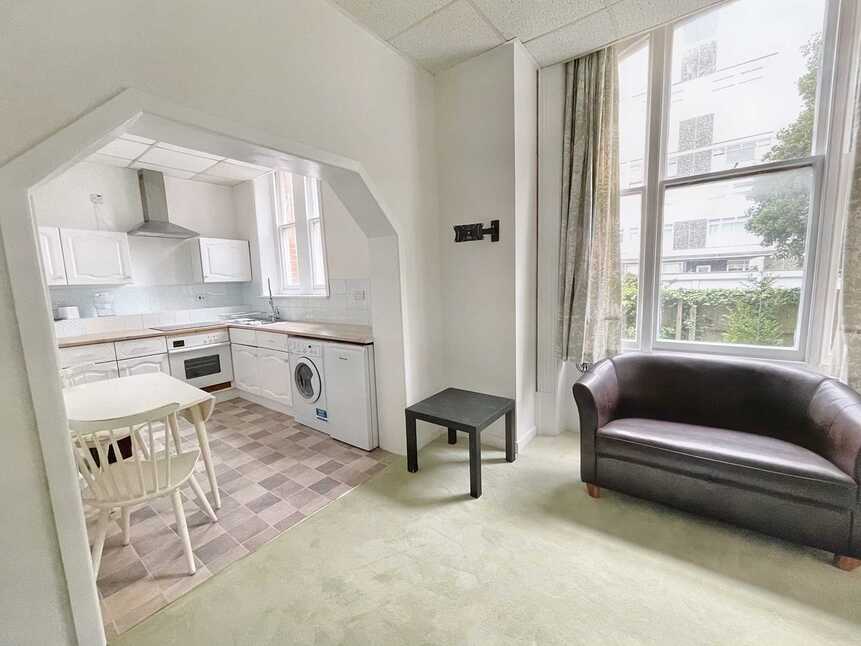 Main image of Flat to rent, Durley Gardens, Dorset, BH2