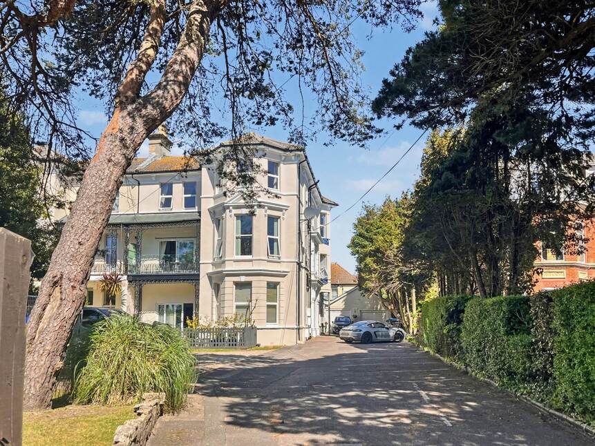 Main image of 1 bedroom Flat for sale, Owls Road, Dorset, BH5