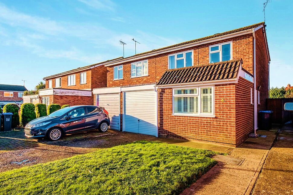 Main image of 4 bedroom Semi Detached House to rent, Brisbane Close, Worthing, West Sussex, BN13