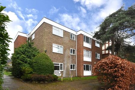 Highland Road, 1 bedroom Flat to rent, &pound;1,350 pcm