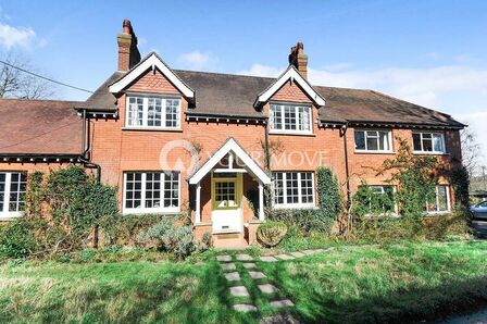 1 bedroom  Room to rent