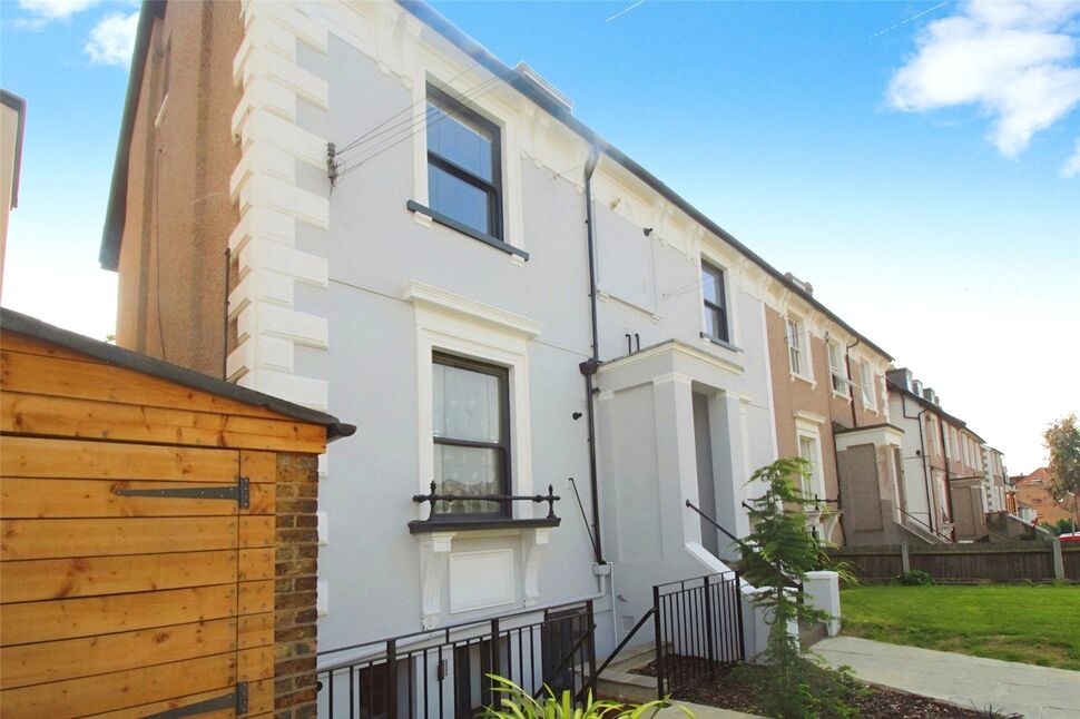 Main image of 1 bedroom  Flat to rent, Holmesdale Road, London, SE25