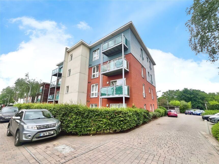 Main image of 1 bedroom Flat for sale, Medhurst Drive, Bromley, BR1