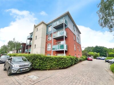 Medhurst Drive, 1 bedroom  Flat for sale, £200,000