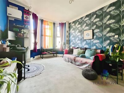 1 bedroom Flat for sale