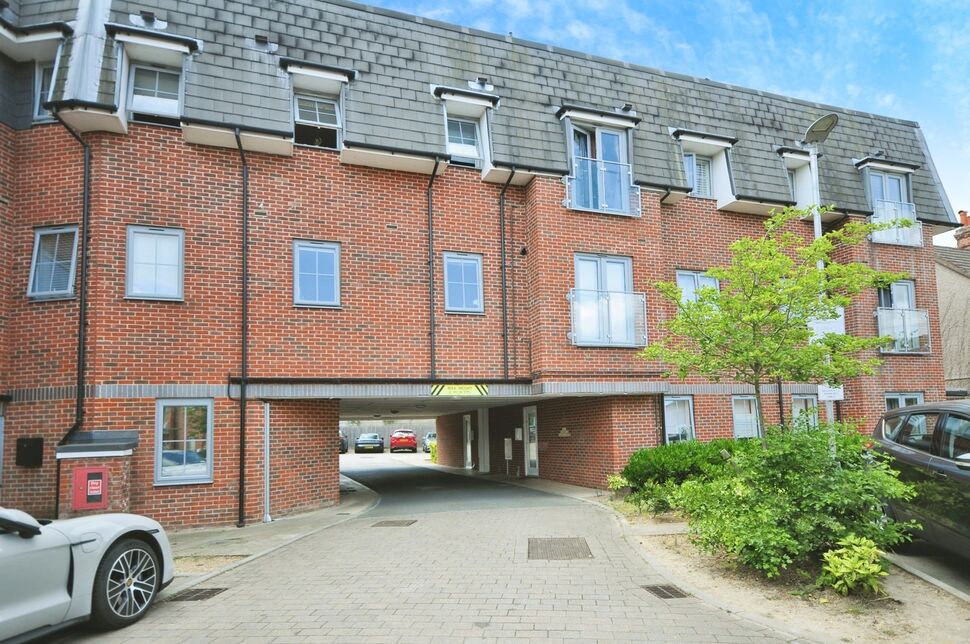 2 bedroom  Flat for sale