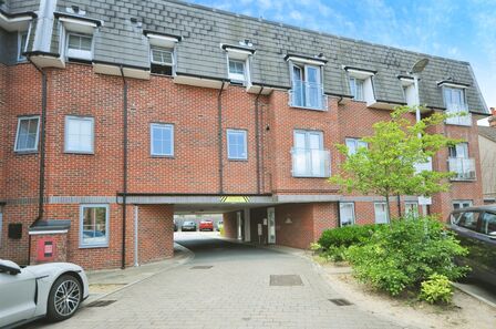 2 bedroom  Flat for sale