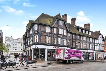 Market Square, 1 bedroom  Flat to rent, £1,400 pcm