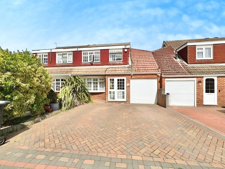 Main image of 5 bedroom Semi Detached House to rent, Claremont Road, Swanley, Kent, BR8