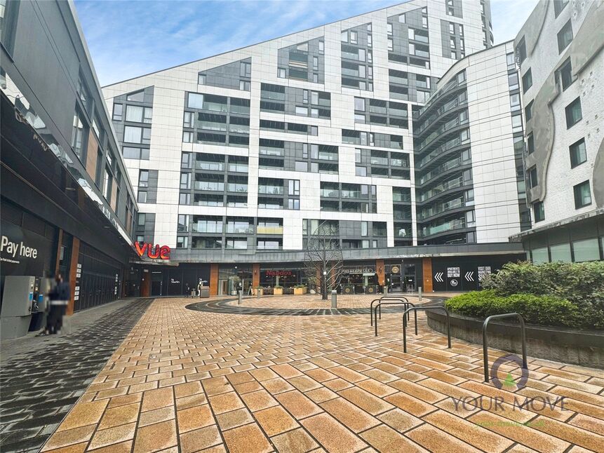 2 bedroom Flat for sale