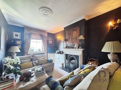 Clock House Road, 3 bedroom Flat for sale, &pound;575,000