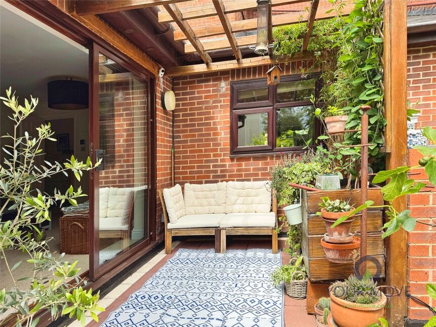 Main image of 1 bedroom Flat for sale, Durham Avenue, Bromley, BR2