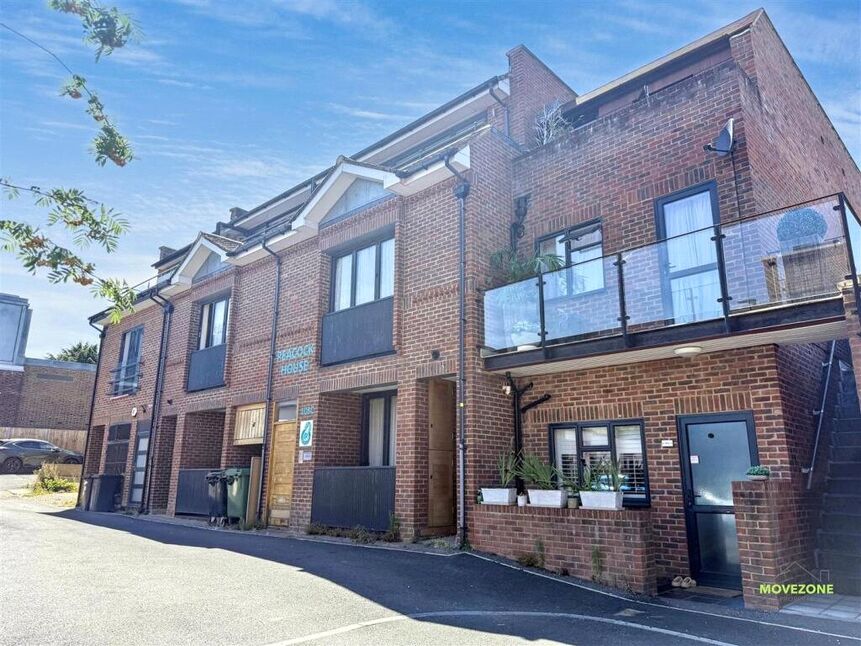 Main image of 2 bedroom Flat to rent, Station Road, West Wickham, BR4
