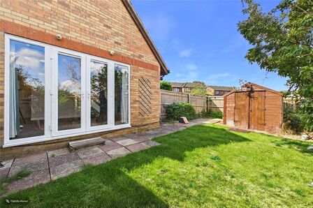 Deerfield Close, 1 bedroom Semi Detached House to rent, &pound;950 pcm