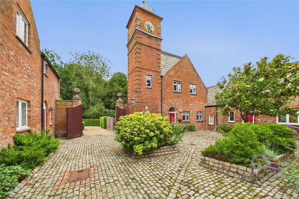 Main image of 4 bedroom Semi Detached House to rent, High Street, Weedon, Buckinghamshire, HP22