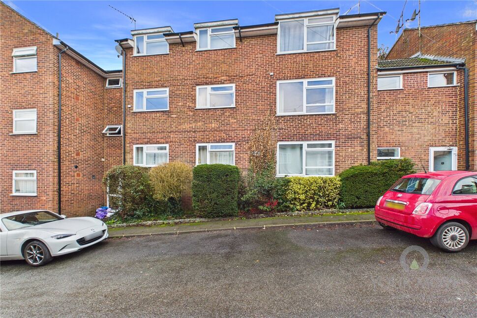 Main image of 2 bedroom Flat to rent, Elm Street, Buckingham, Buckinghamshire, MK18